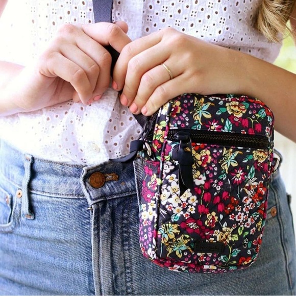 Vera Bradley Handbags - Vera Bradley crossbody to belt bag